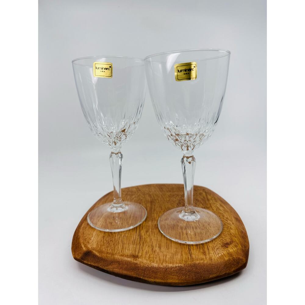 Luminarc USA Crystal Wine Glasses Set 4 Clear Faceted Stemware Formal Tablescape
